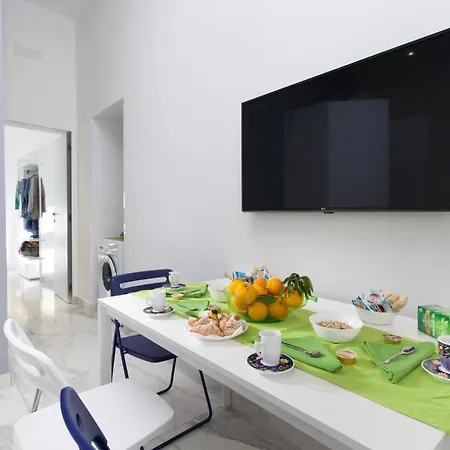 Piazza Tasso Max 1 *