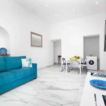 아파트 Piazza Tasso Max 1 *