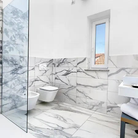 Piazza Tasso Max 1 아파트 *