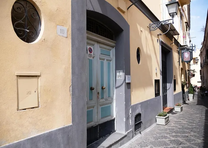 Piazza Tasso Max 1 *